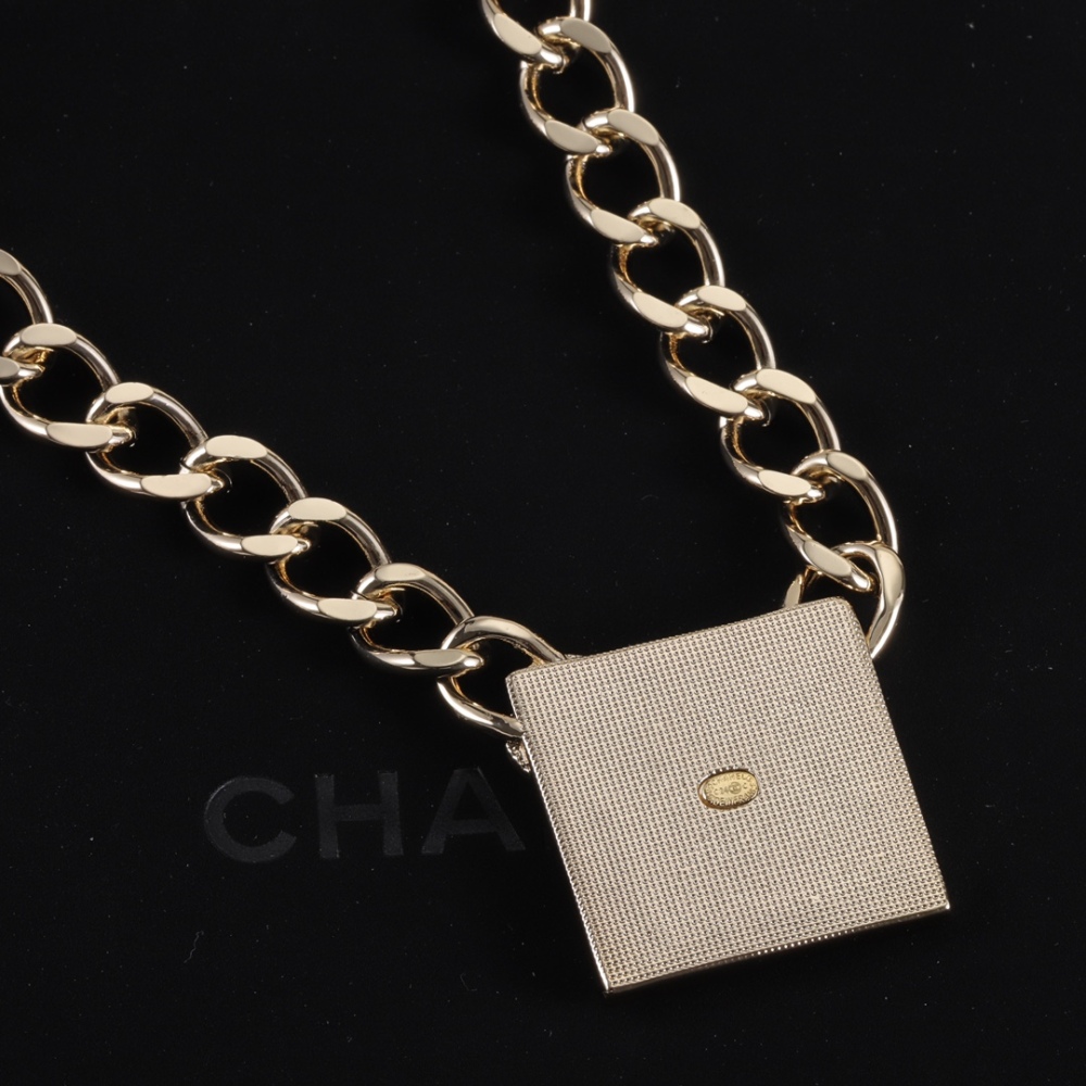 001 Chanel Chanel Petite Charm Necklace