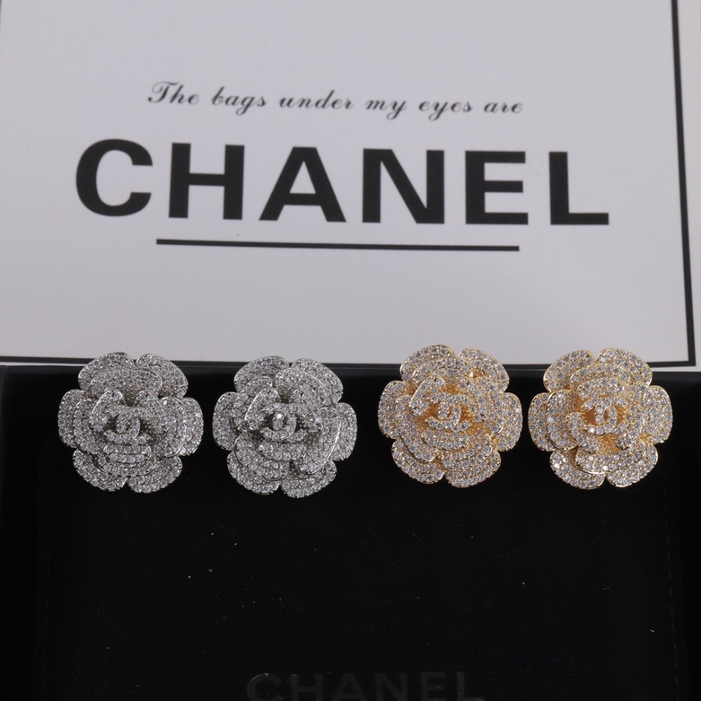 001 Chanel Petite Earring