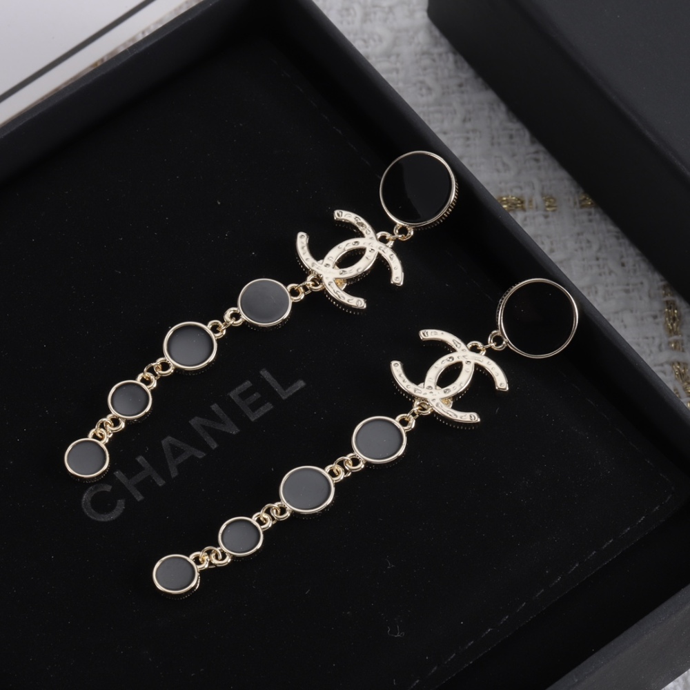 001 Chanel Petite Xiang Hand Chain