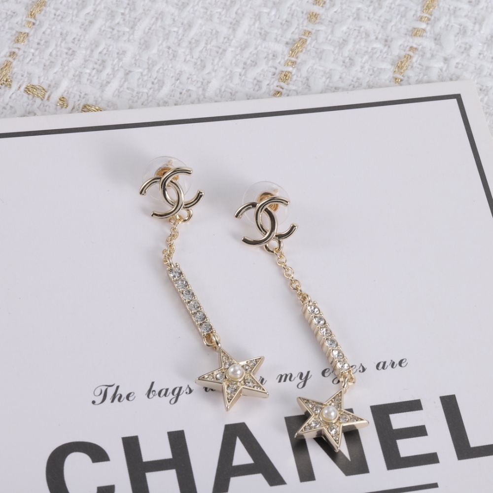 001 Chanel Petite Earring