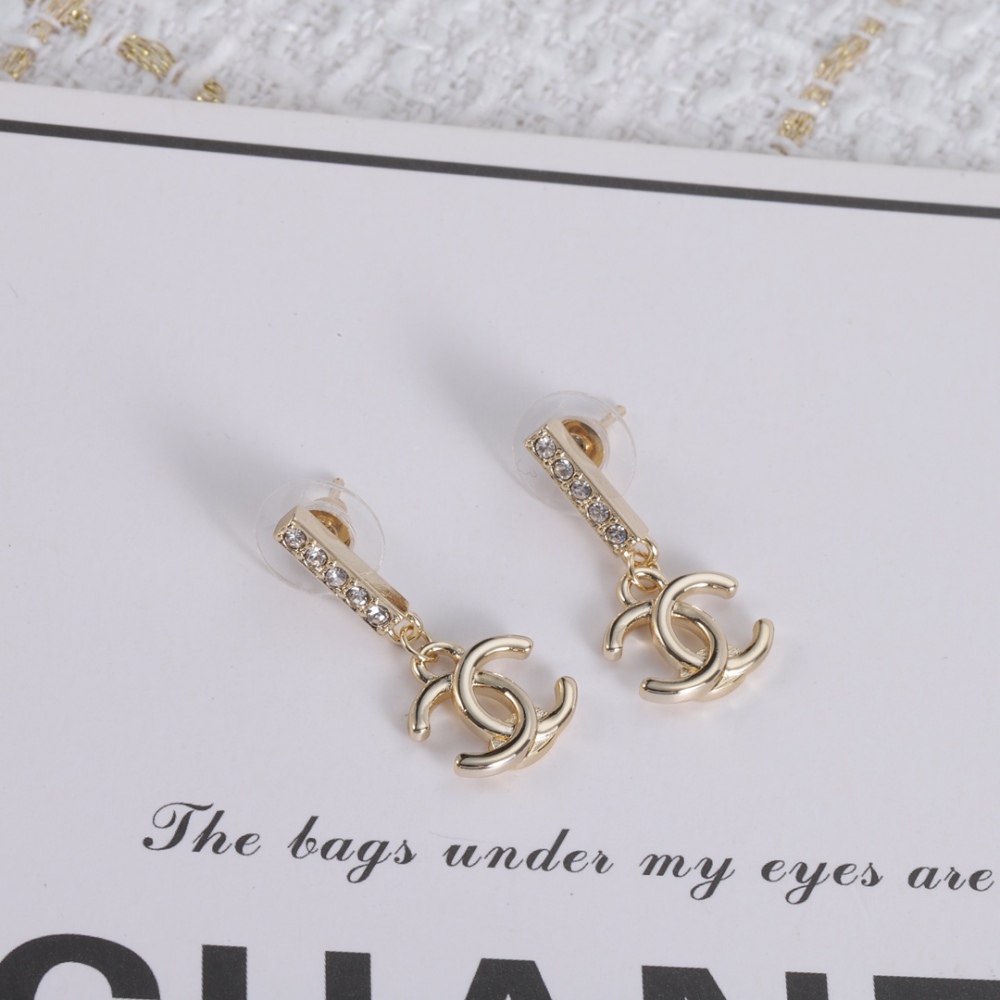001 Chanel Petite Earring