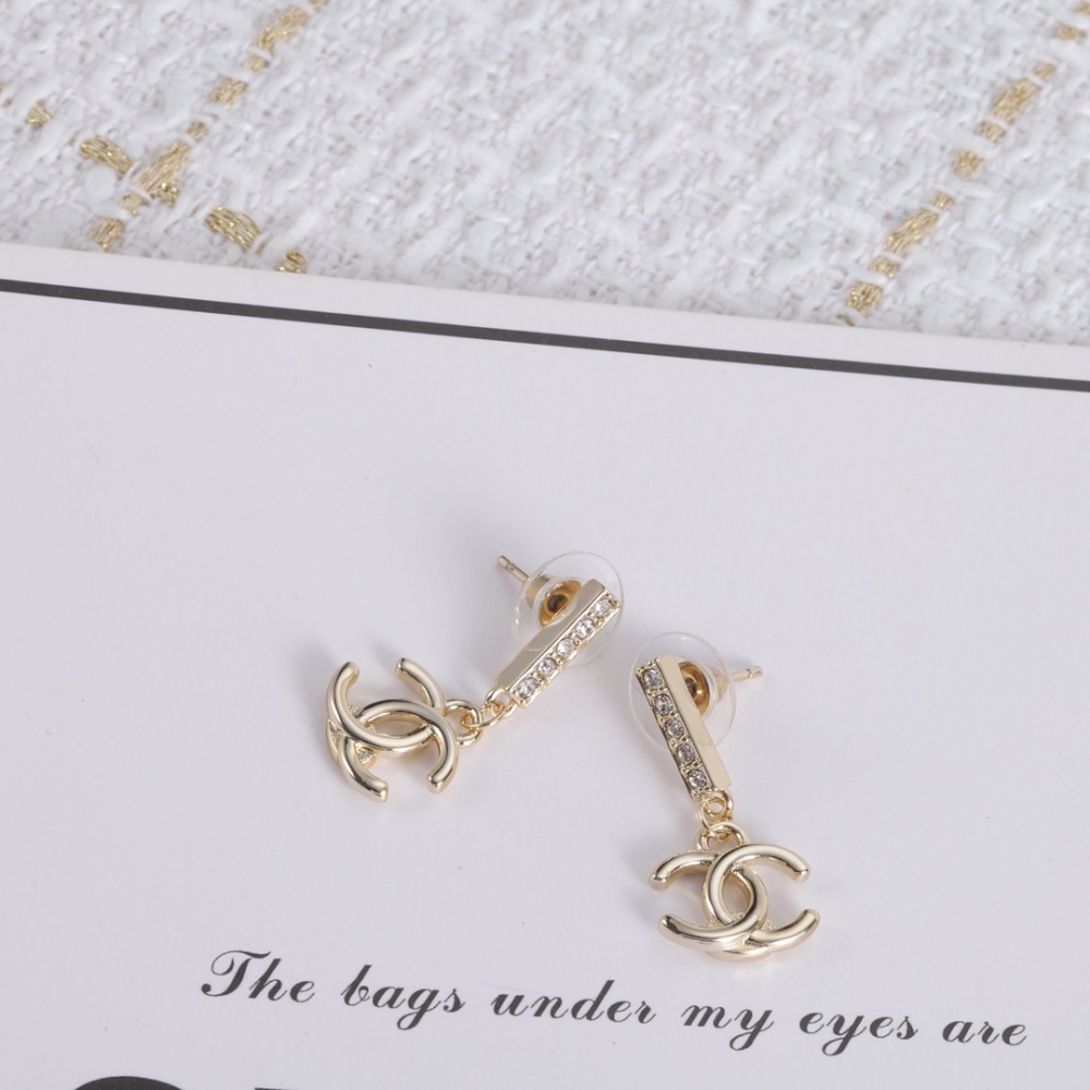 001 Chanel Petite Earring