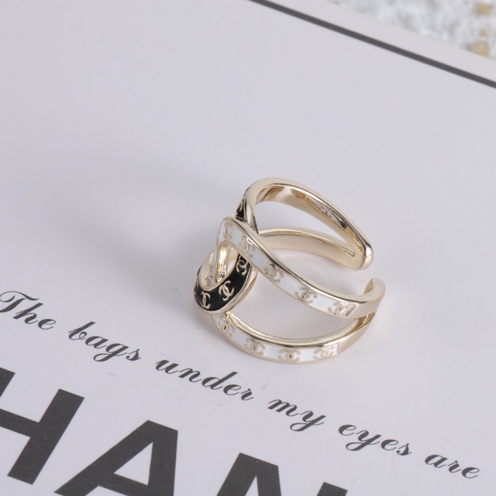 001 Chanel Petite Xiang Ring