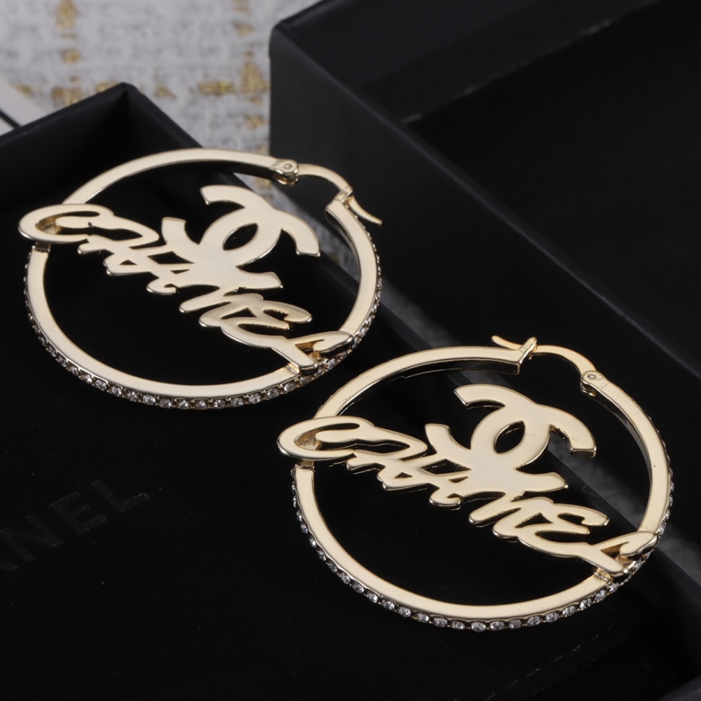 001 Chanel Petite Earring