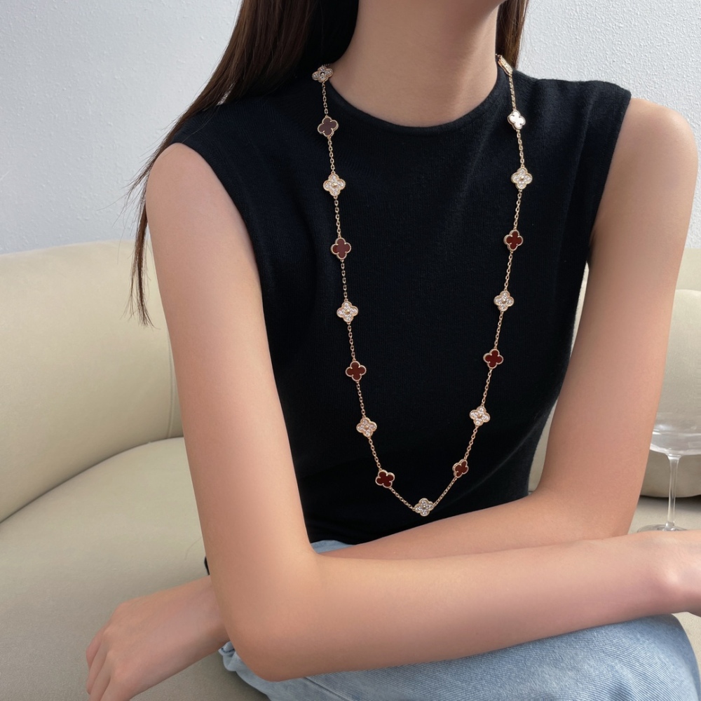 001 Van Cleef & Arpels Necklace