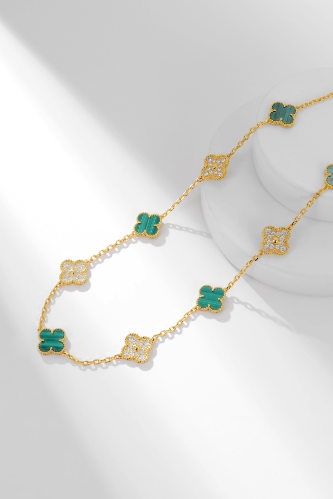 001 Van Cleef & Arpels Necklace