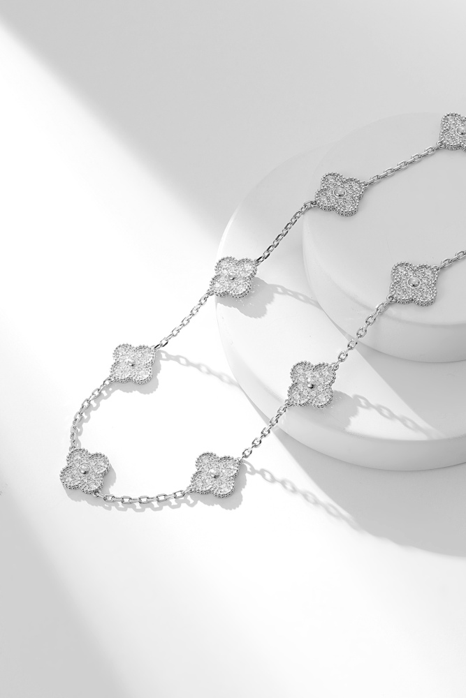 001 Van Cleef & Arpels Necklace