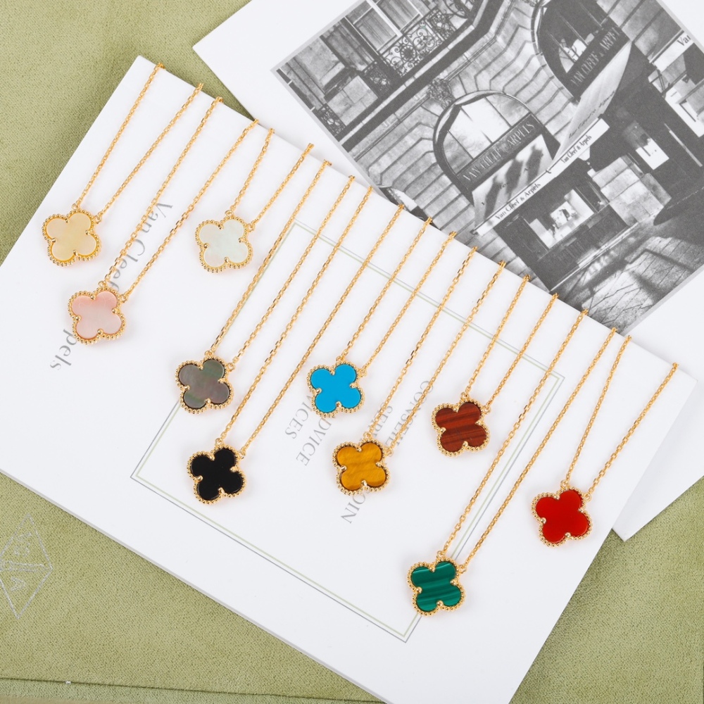 001 Van Cleef & Arpels Necklace