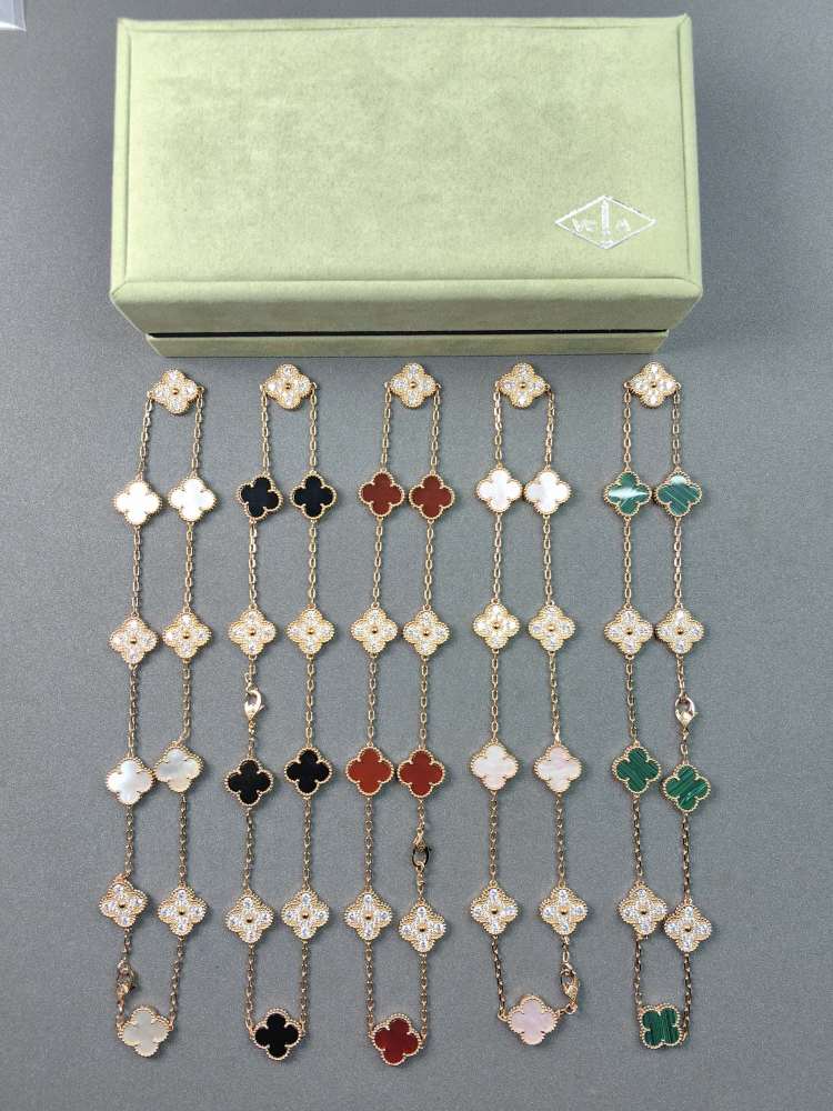 001 Van Cleef & Arpels Necklace