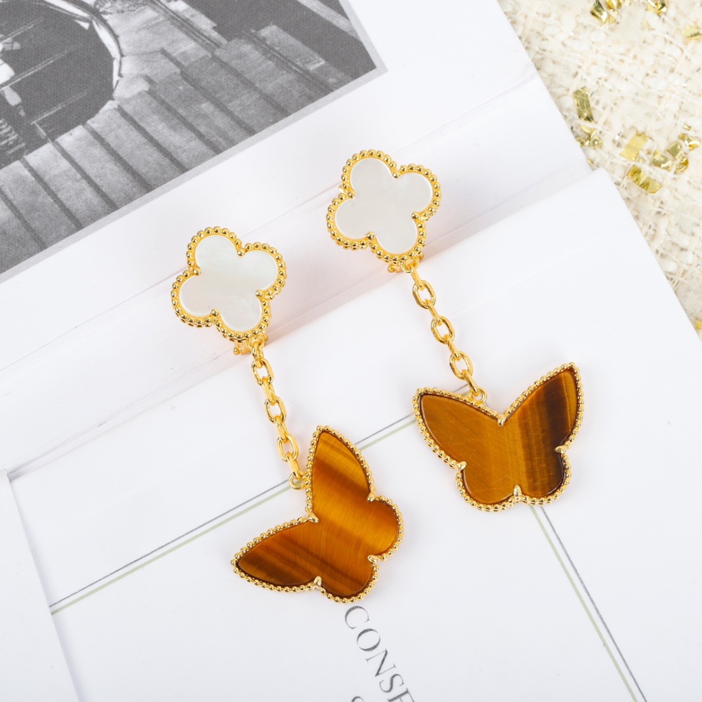 001 Van Cleef & Arpels Earrings
