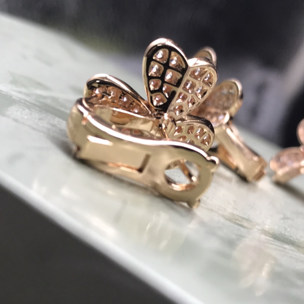 001 Van Cleef & Arpels Earrings