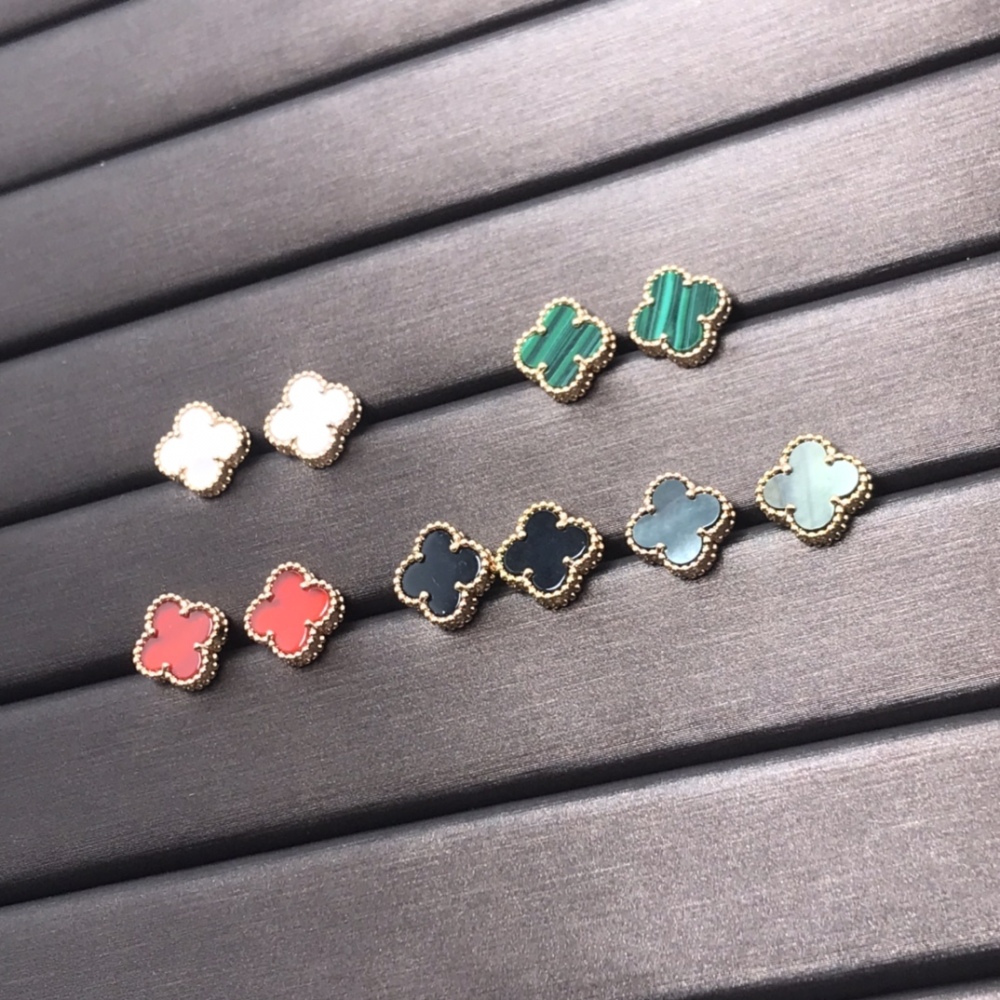 001 Van Cleef & Arpels Earrings
