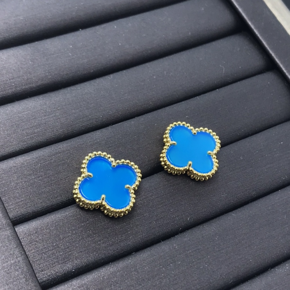 001 Van Cleef & Arpels Earrings