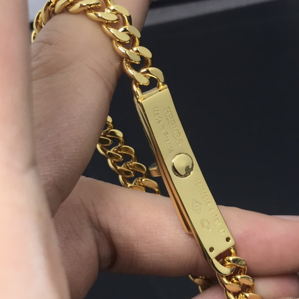 001 Hermès Hand bracelet