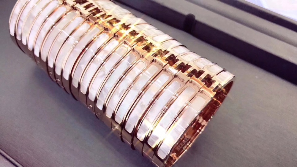 001 Hermès Hand bracelet