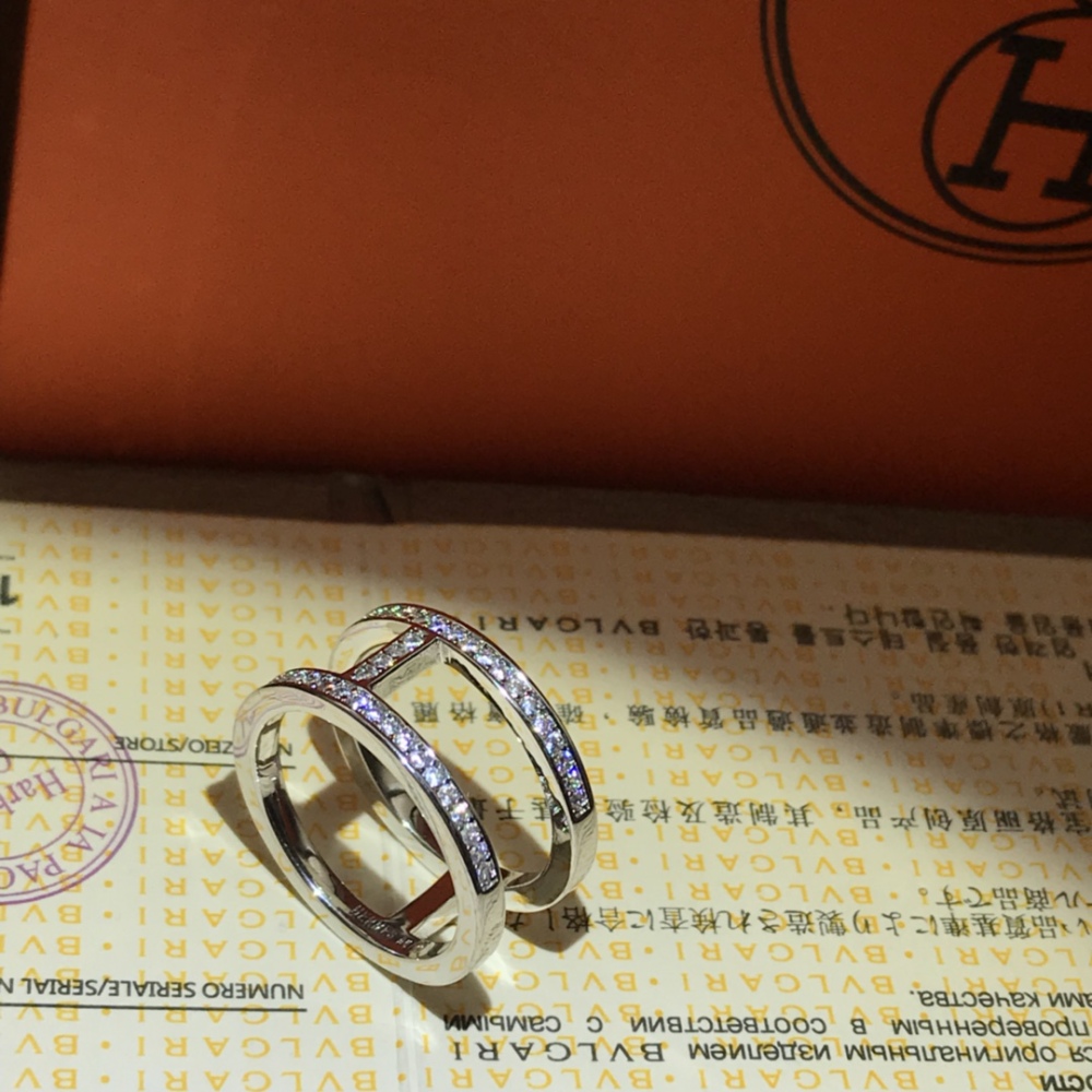 001 Hermès Ring
