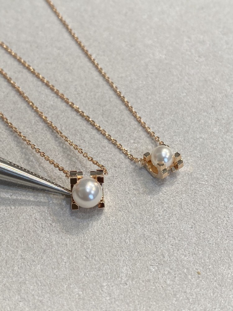 001 Cartier Necklace