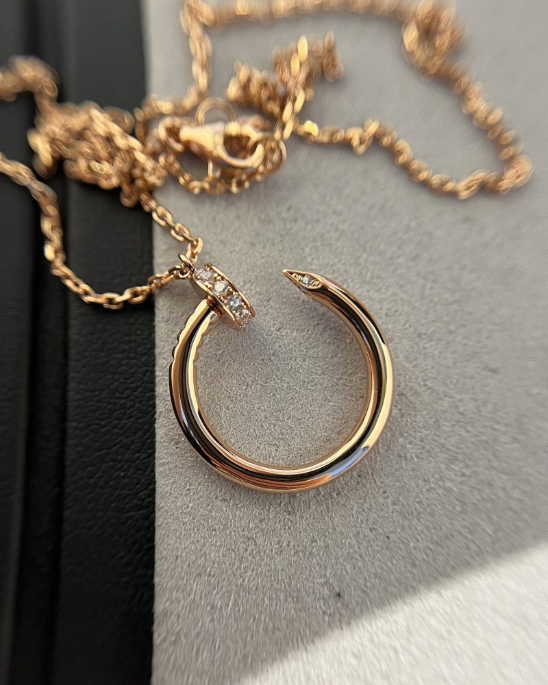 001 Cartier Necklace