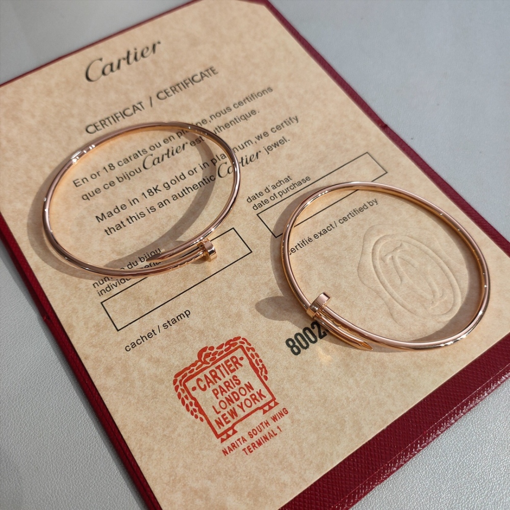 001 Cartier Hand bracelet