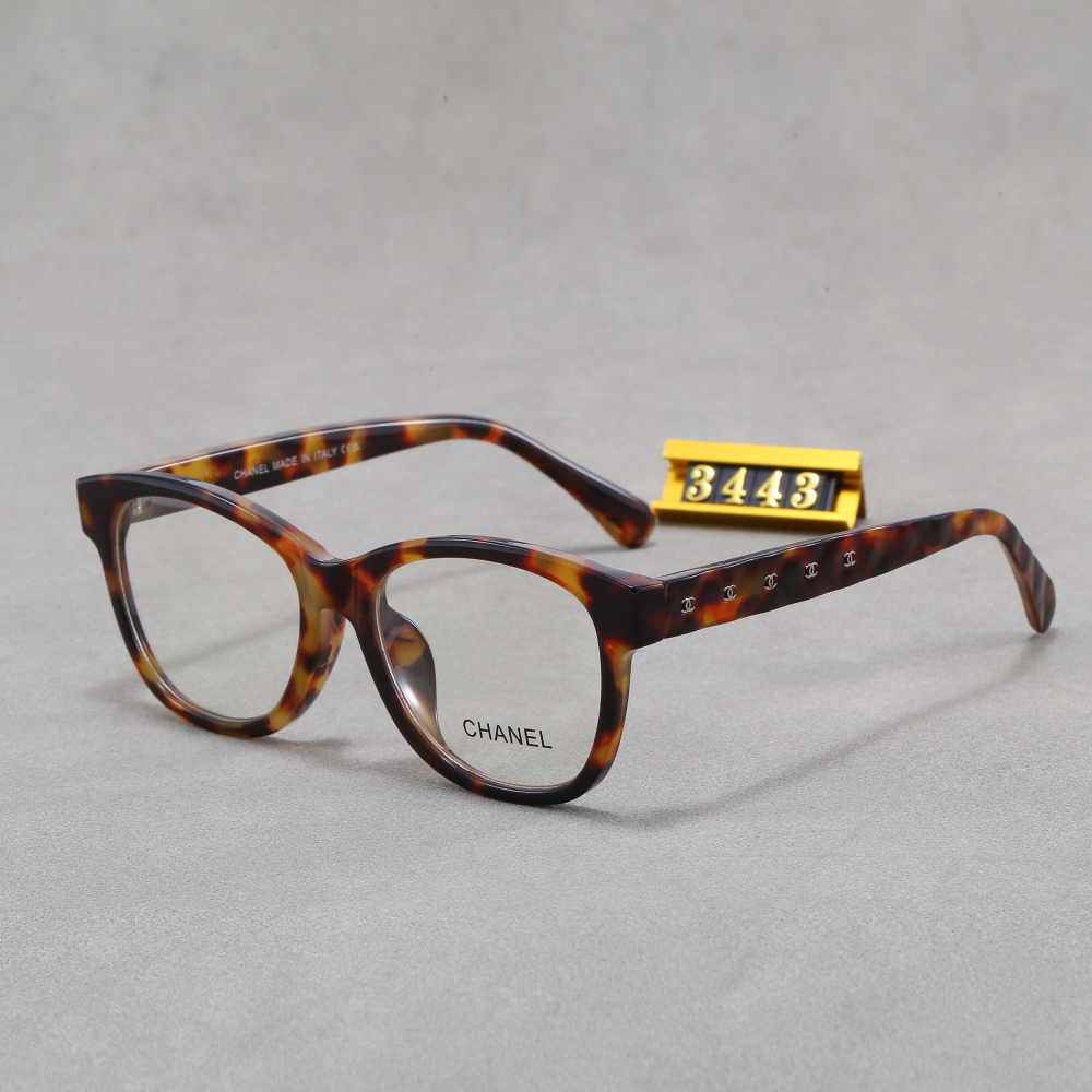 003 Chanel sunglasses