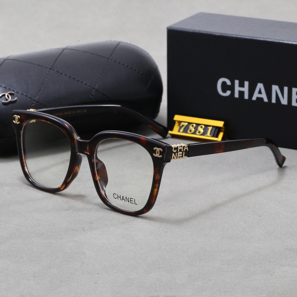 003 Chanel sunglasses