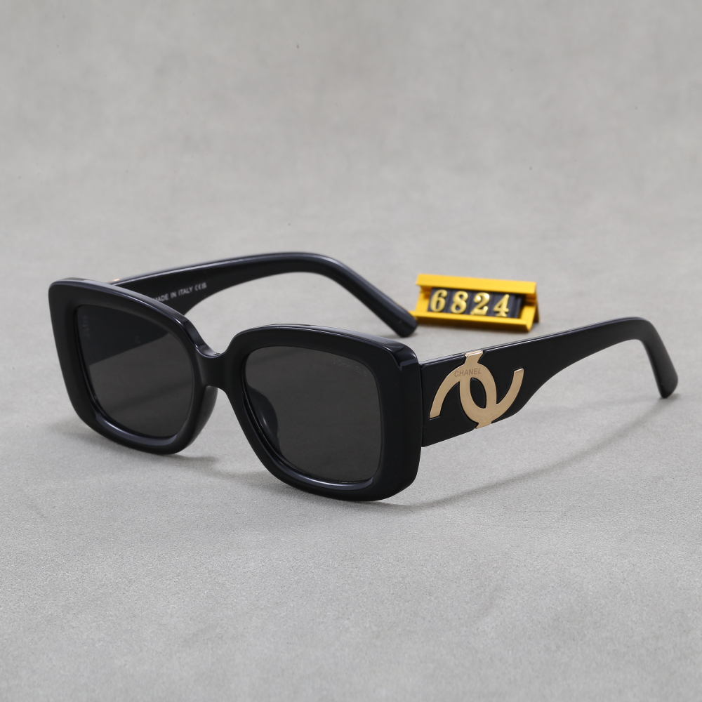 003 Chanel sunglasses