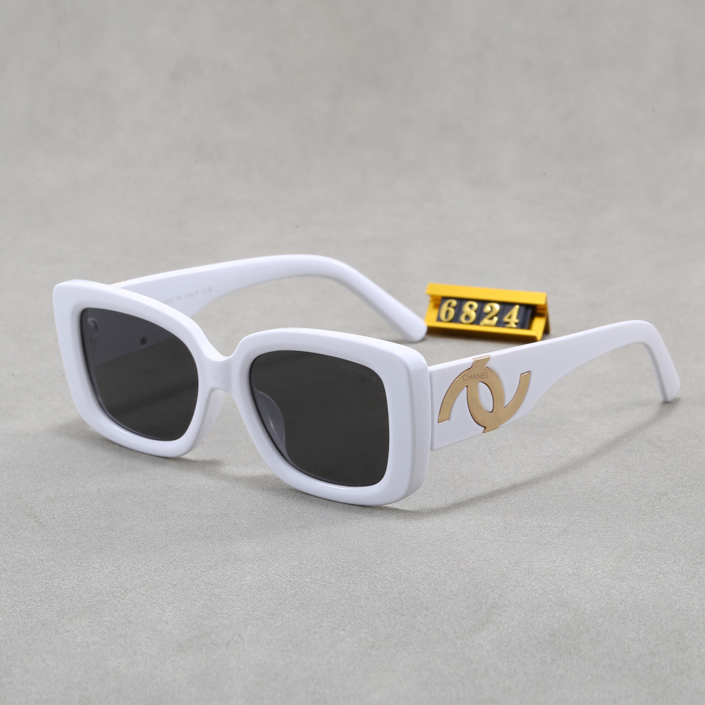 003 Chanel sunglasses