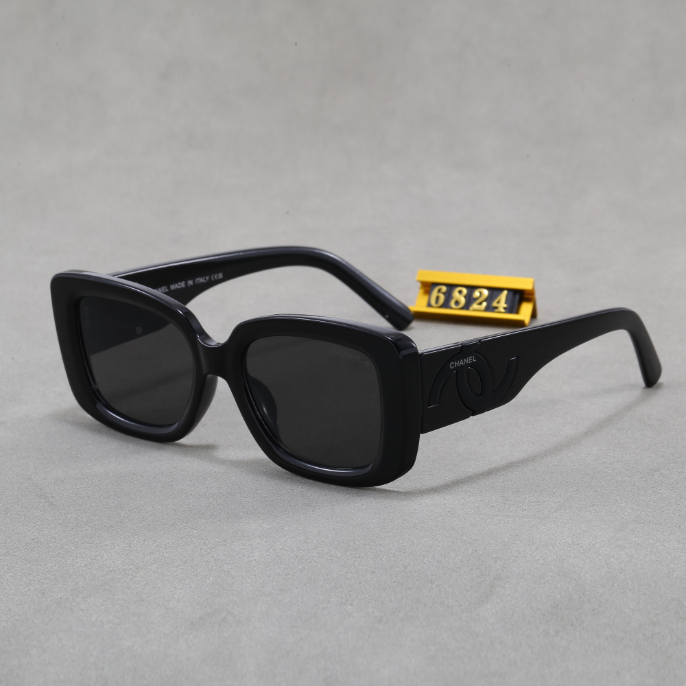 003 Chanel sunglasses