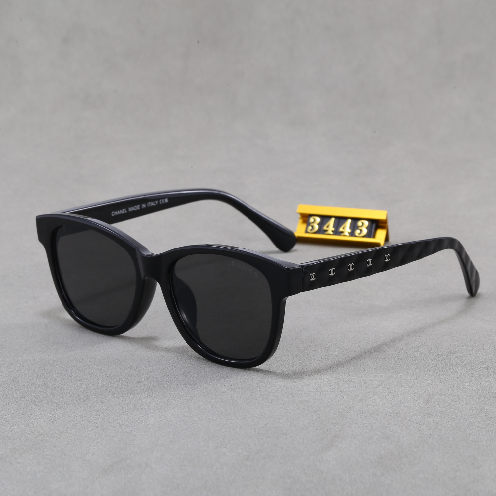 003 Chanel sunglasses