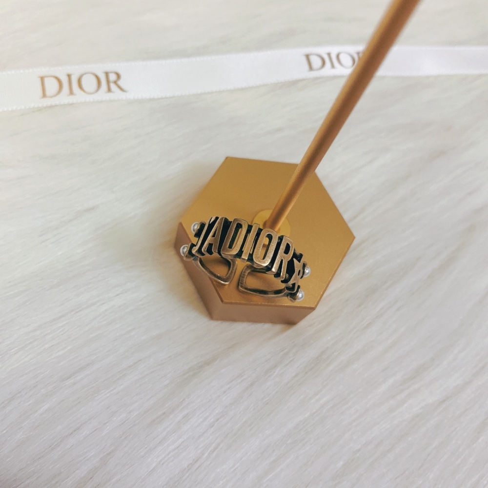 002dior戒指