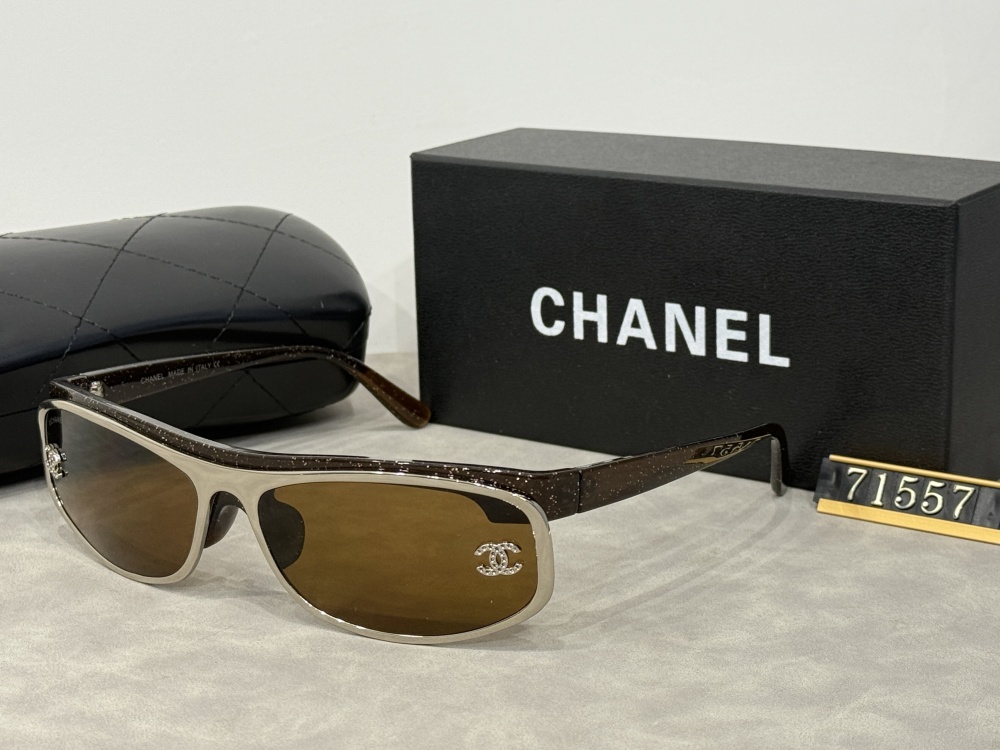 003 Chanel sunglasses