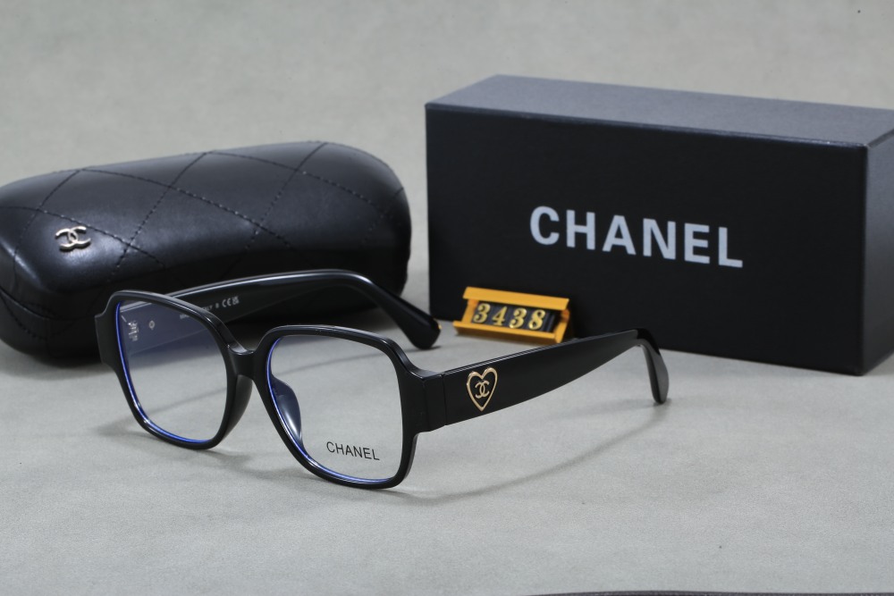 003 Chanel sunglasses