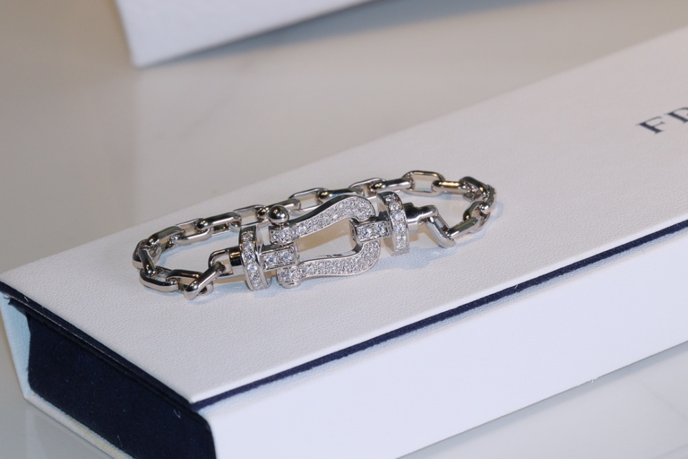 001 Fred Hand bracelet