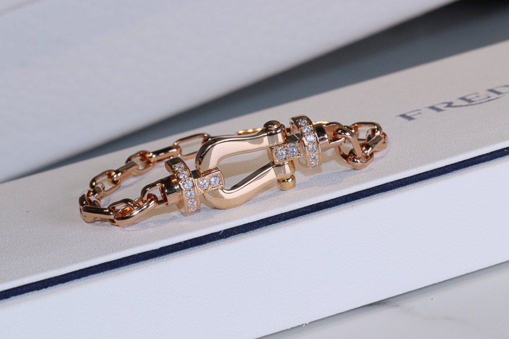 001 Fred Hand bracelet