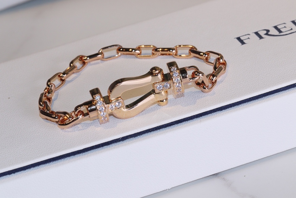 001 Fred Hand bracelet