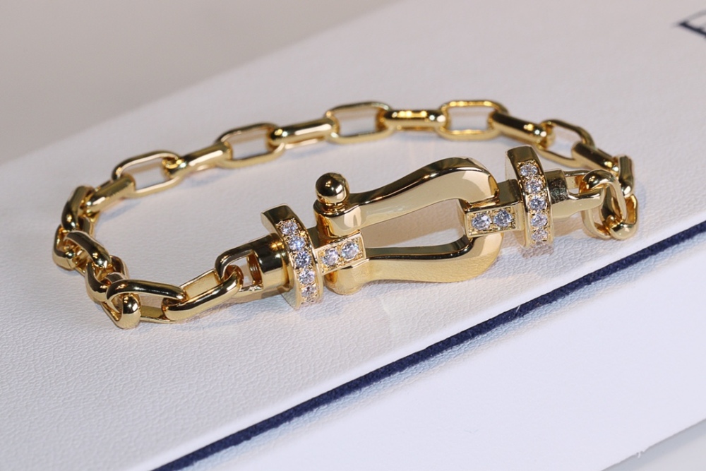 001 Fred Hand bracelet