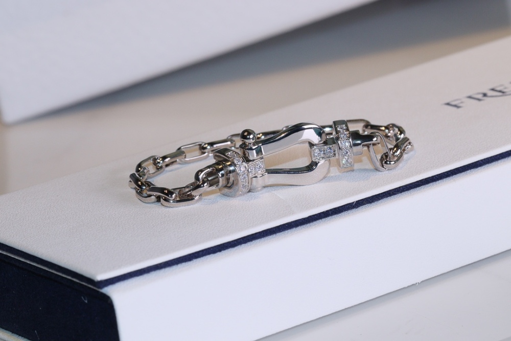 001 Fred Hand bracelet