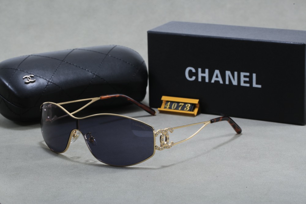 003 Chanel sunglasses