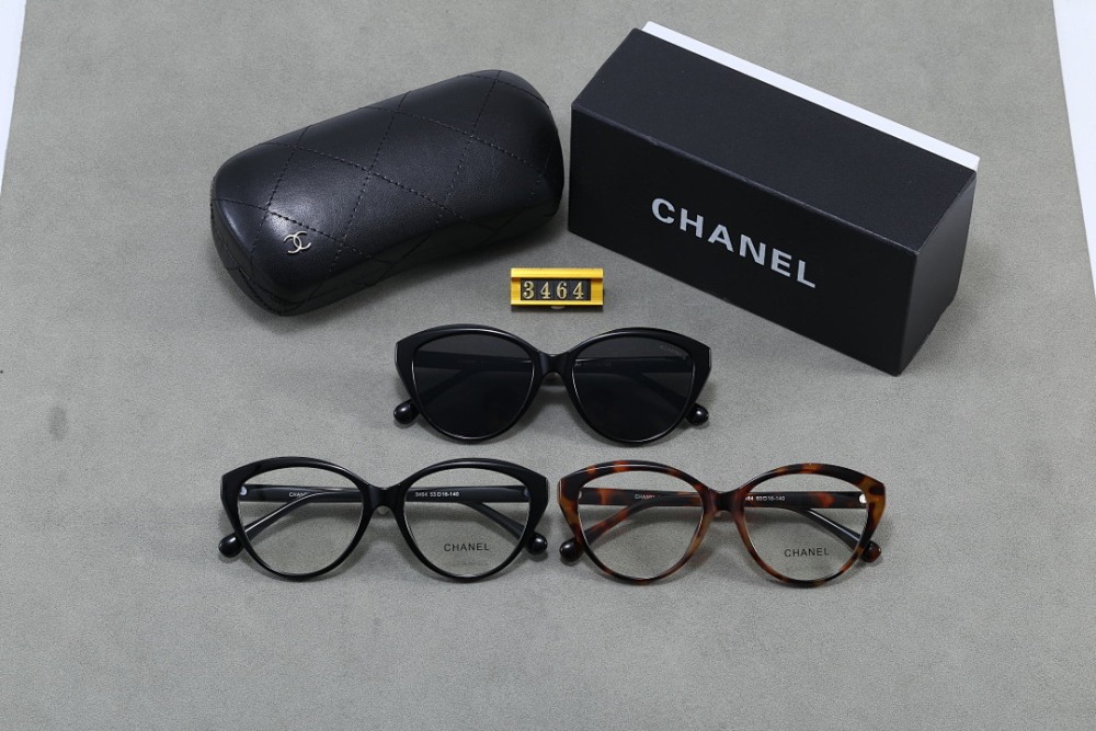 003 Chanel sunglasses