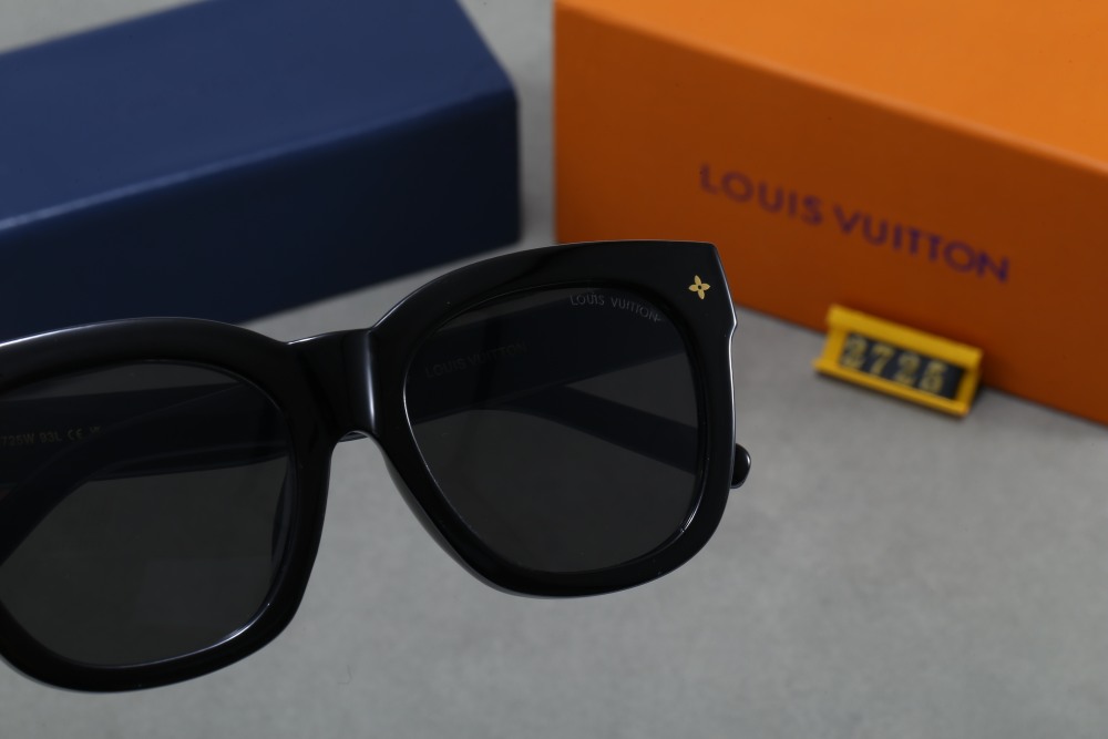 003 LV sunglasses