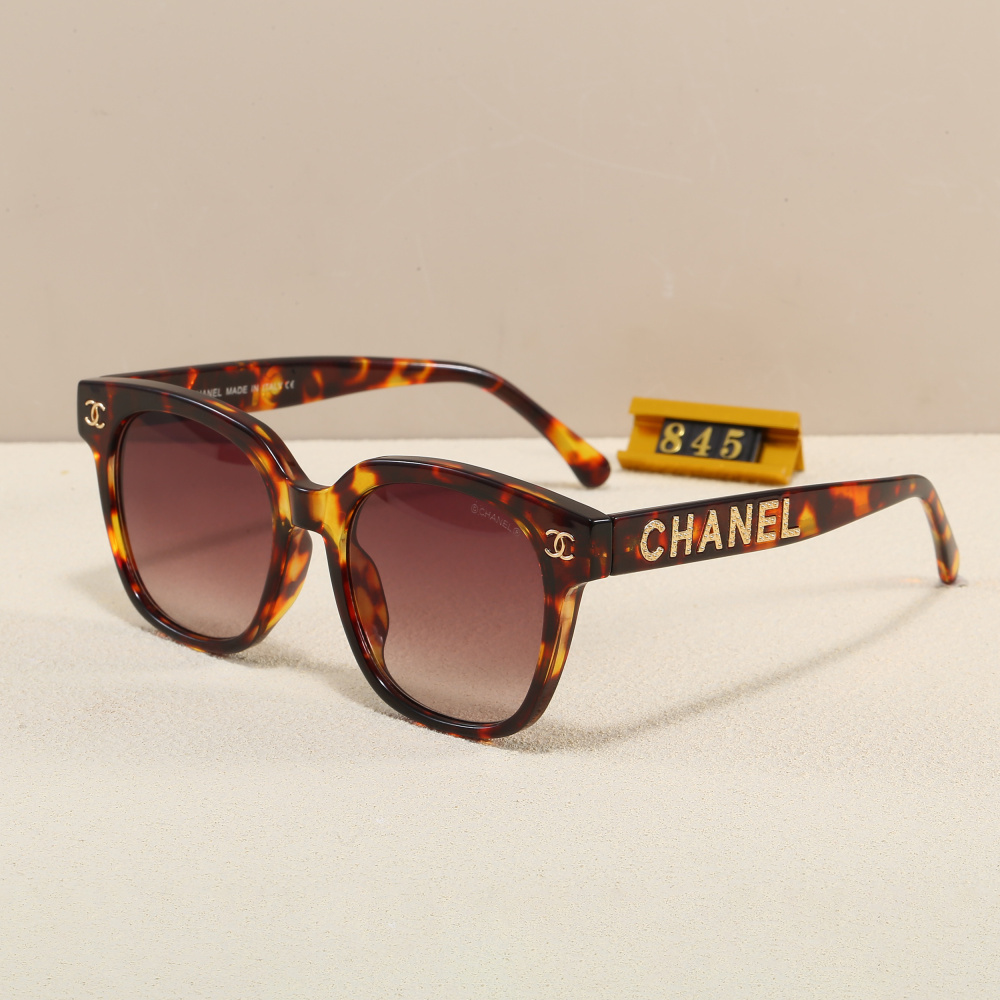 003 Chanel sunglasses