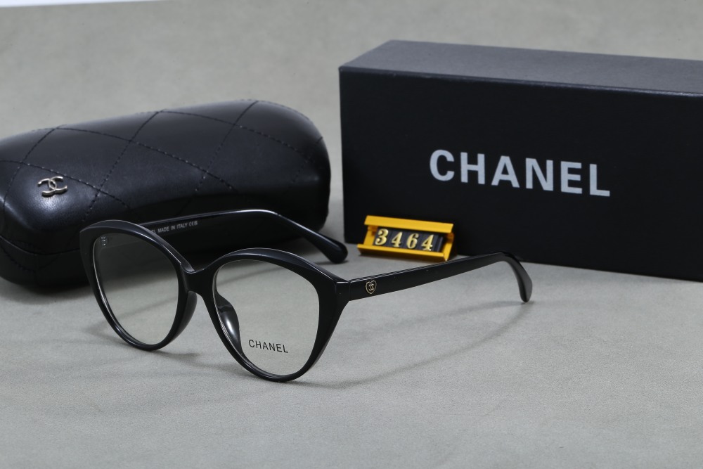 003 Chanel sunglasses