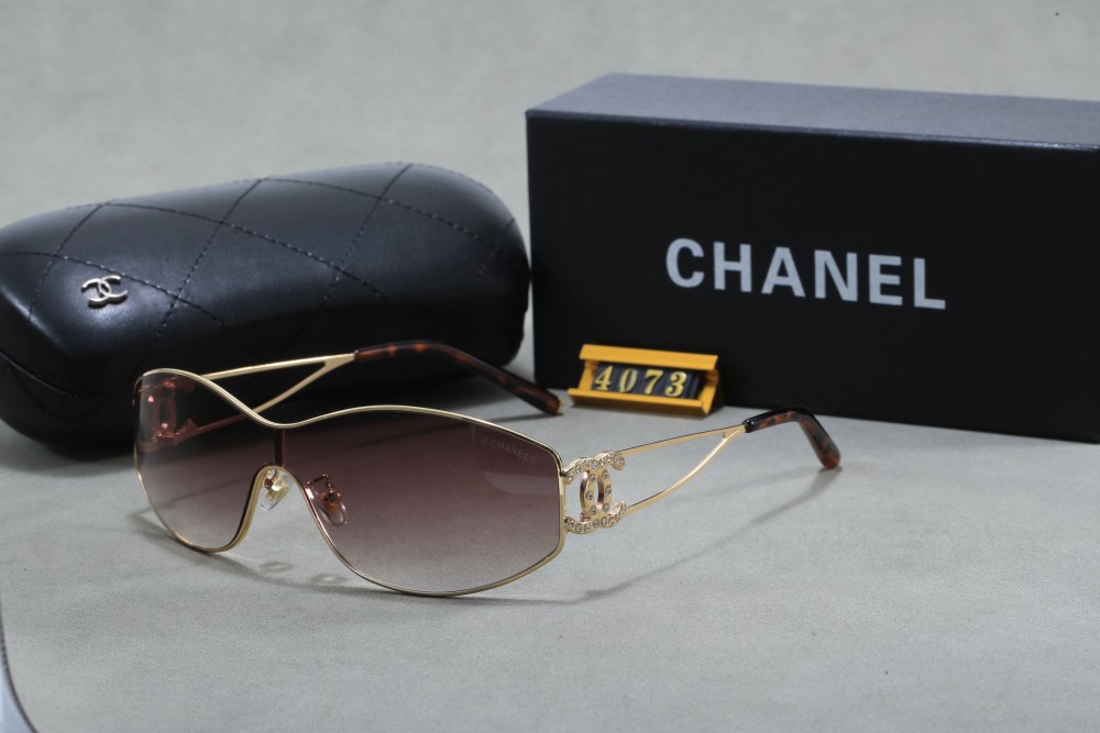 003 Chanel sunglasses