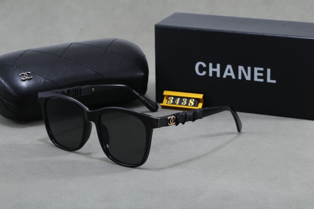 003 Chanel sunglasses