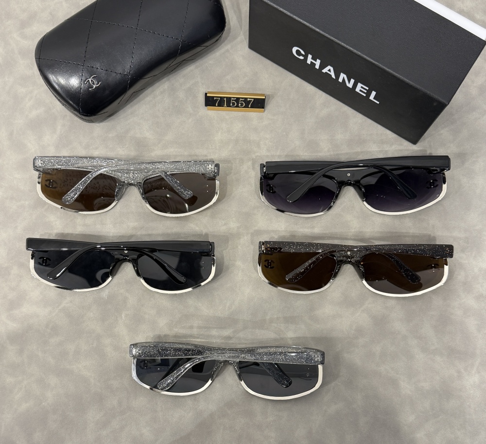 003 Chanel sunglasses
