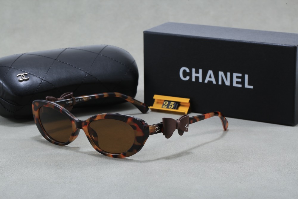 003 Chanel sunglasses