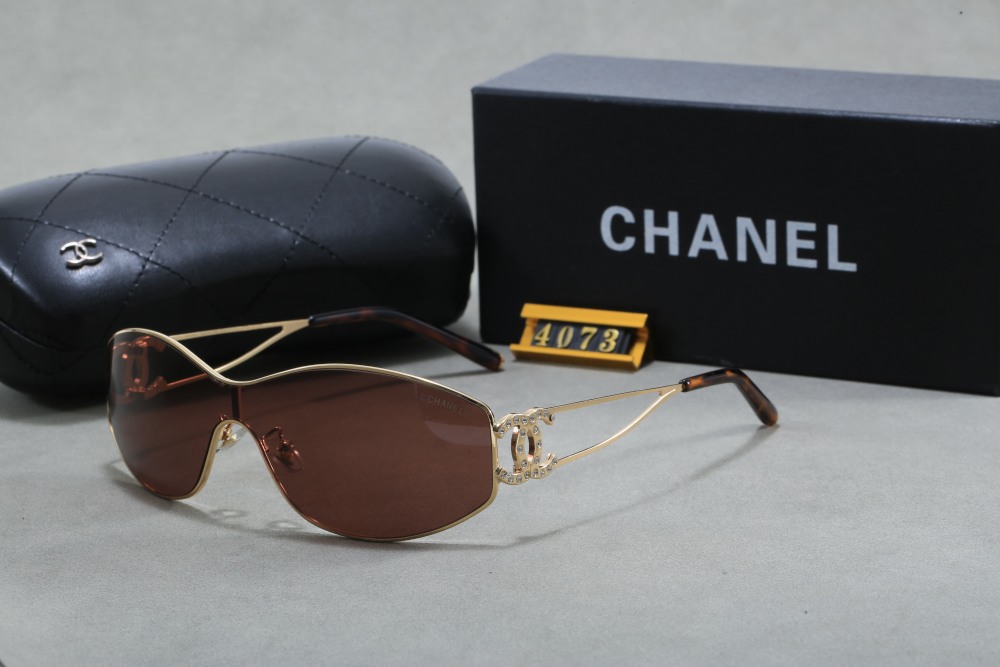 003 Chanel sunglasses