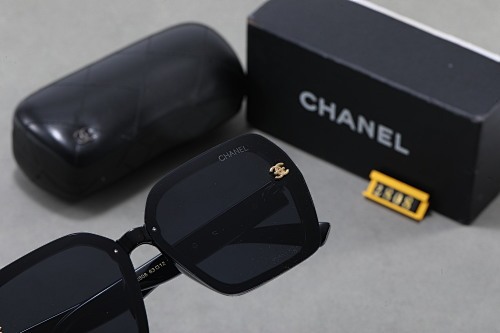 003 Chanel Sunglasses