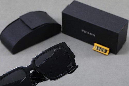 003 prada Sunglasses