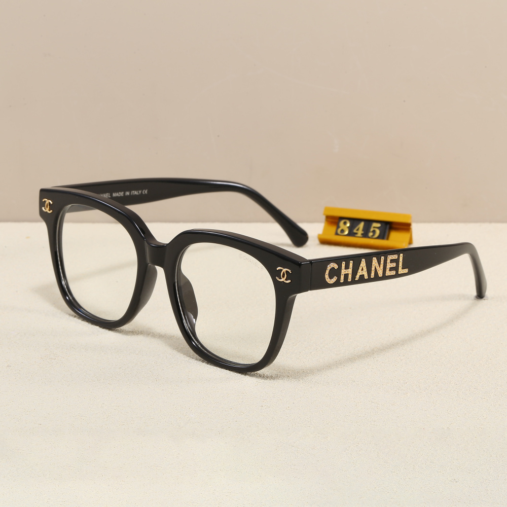 003 Chanel sunglasses
